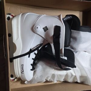 USD Sway Roller Blades